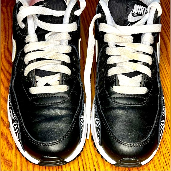 Nike AirMax Shoes w/ Black Hearts - Picture 3 of 10